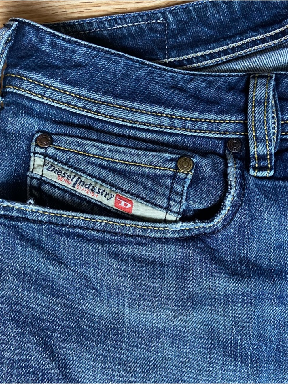 Diesel Zathan Bootcut Jeans Mens 33x32 Blue Distressed Y2K Denim 00882 - Picture 3 of 8